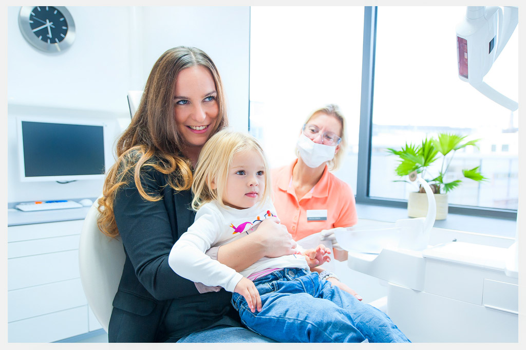 Zahnarztpraxis Askaryar - Zahnbehandlung bei Kindern